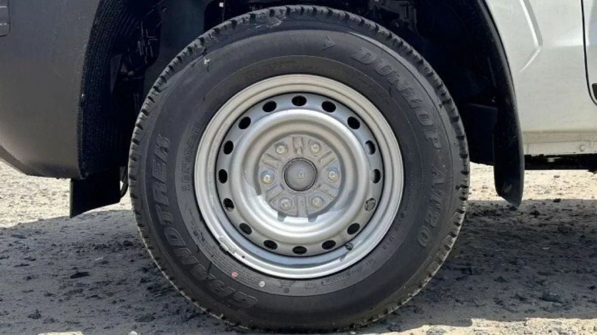 Mitsubishi L200 GL Mitsubishi L200 2.4L MT DIESEL 2025-11-0
