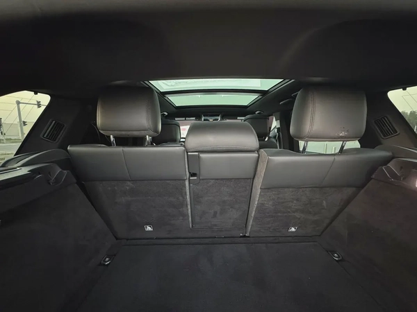 2020 Land Rover Range Rover Sport HSE - American Specs