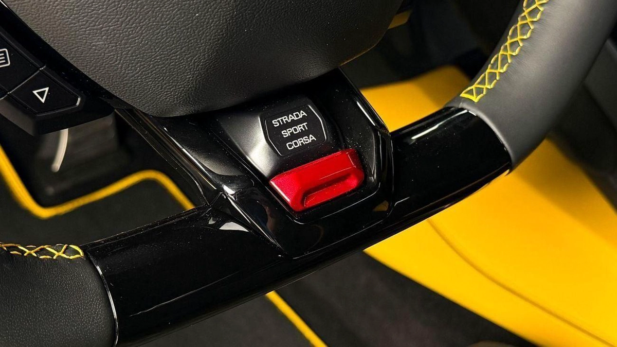 Lamborghini Huracan Lamborghini Huracán EVO Spyder – V10 - 2023-4-4