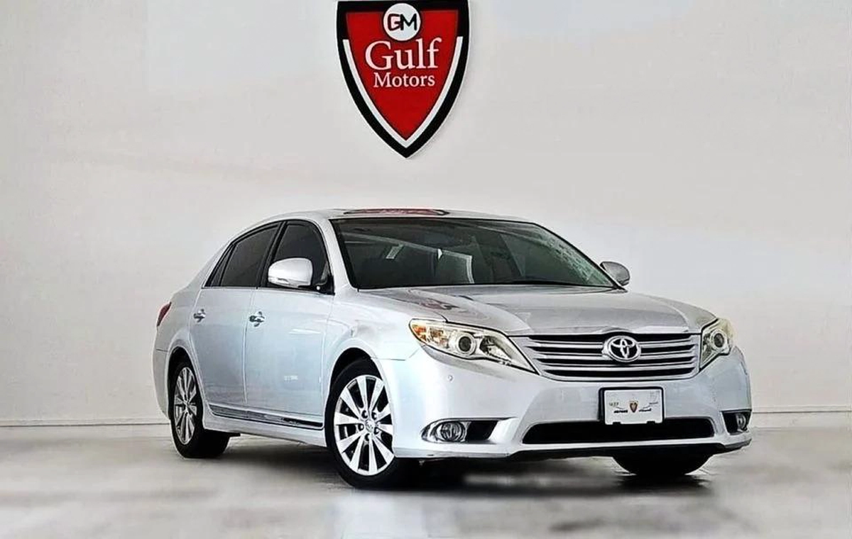 Toyota Avalon LIMITED 3.5L-6CYL EXCELLENT CONDITION GCC SPECIFICATION
