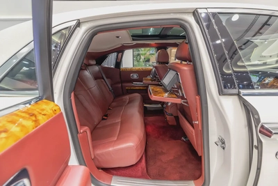 2010 | Rolls Royce Ghost -  GCC Specs Emirates | Super Mint Condition | NO Accident | Low Milage-12