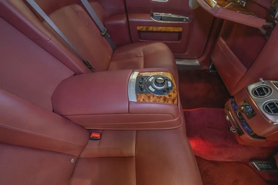 2010 | Rolls Royce Ghost -  GCC Specs Emirates | Super Mint Condition | NO Accident | Low Milage-18