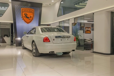 2010 | Rolls Royce Ghost -  GCC Specs Emirates | Super Mint Condition | NO Accident | Low Milage-5