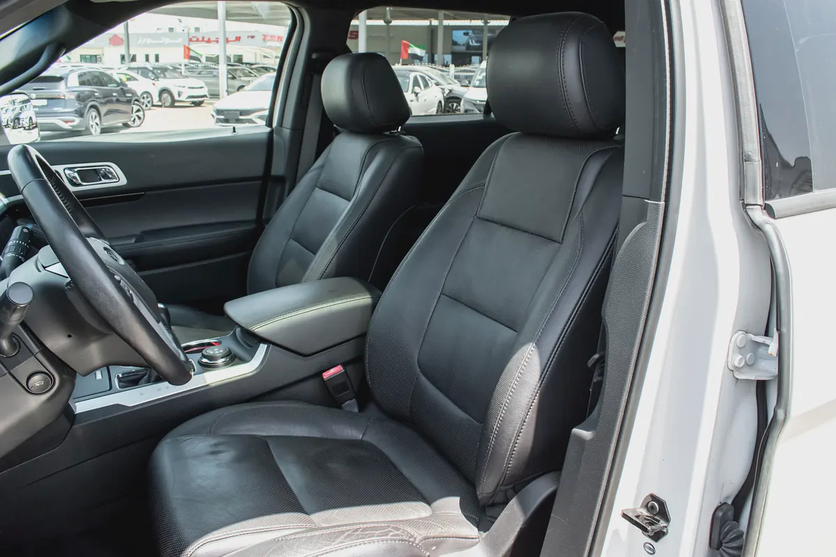 2015 - FORD EXPLORER - SUPER CLEAN - ONLY 94,000 KM-14-14
