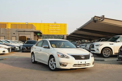 Nissan Altima SV Full Option Sunroof-0