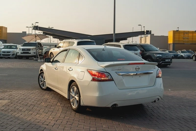 Nissan Altima SV Full Option Sunroof-1