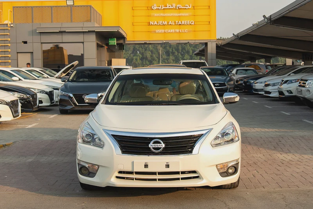 Nissan Altima SV Full Option Sunroof-2-2