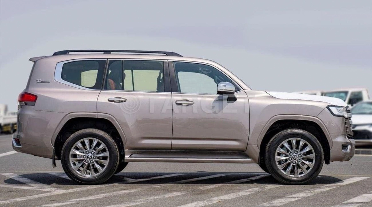 Toyota Land Cruiser Twin turbo VXR 3.5L petrol MY2025 V6