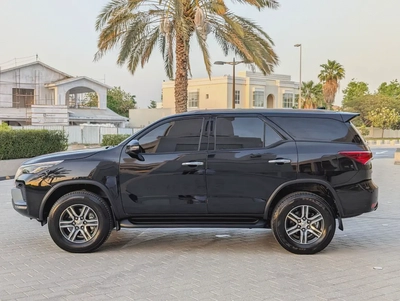 2024 Toyota Fortuner EXR - V4 2.7L 4X4 - Accident Free Low mileage - GCC Specs-16