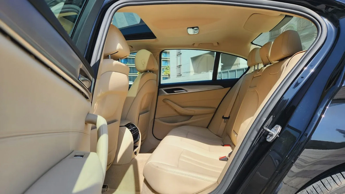 2019 BMW 520 full option ||NO ACCIDENT  || FULL AGENCY SERVICE || full option-14-14