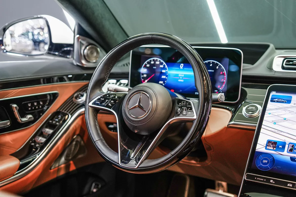 Mercedes-Benz Maybach S680 2022-3-3
