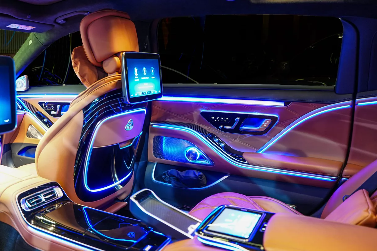 Mercedes-Benz Maybach S680 2022-9-9