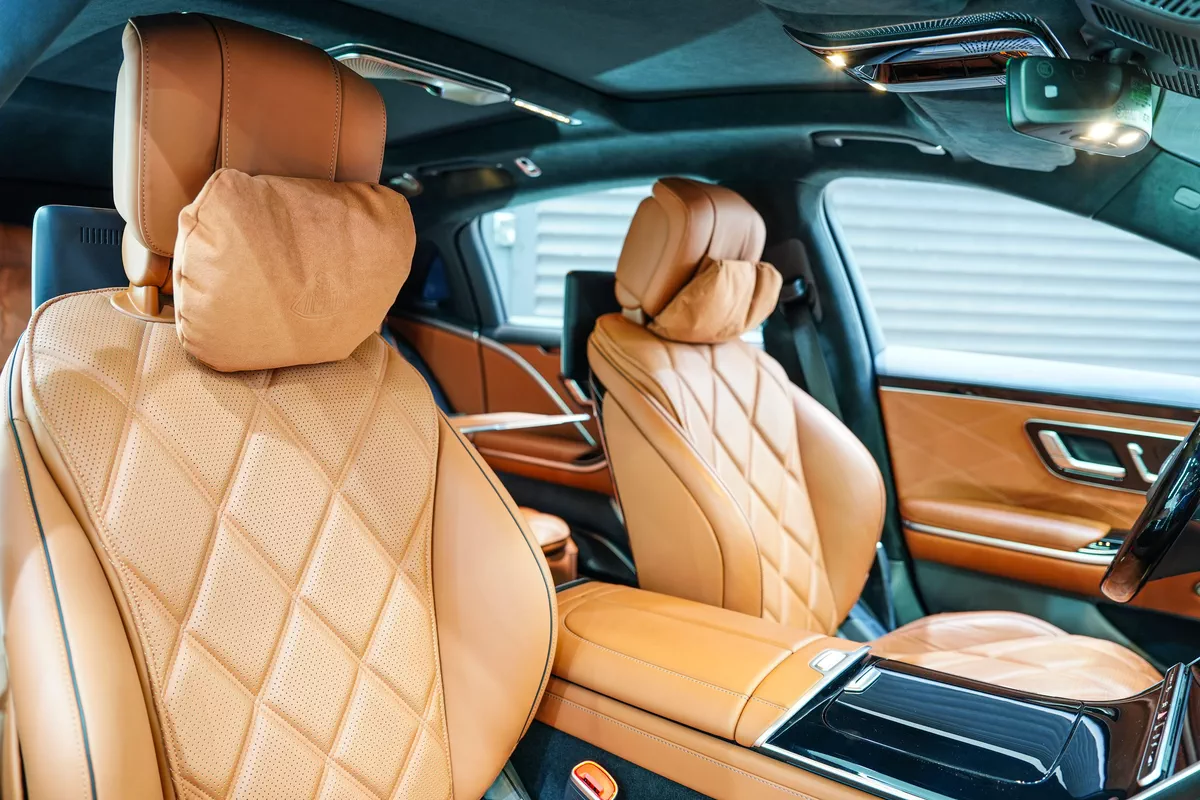 Mercedes-Benz Maybach S680 2022-7-7
