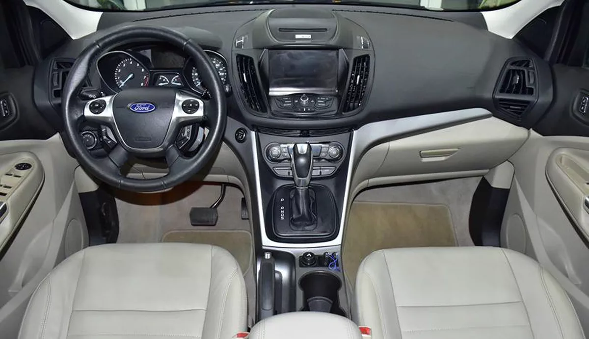 Ford Escape SE ( 2014 Model ) in Blue Color GCC Specs-6-6