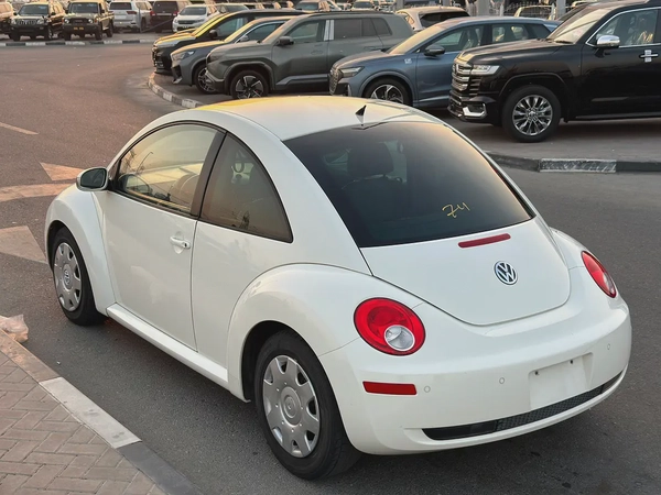 VOLKSWAGEN BEETLE FRESH JAPAN IMPORTED 2006 Mileage 95000 kms