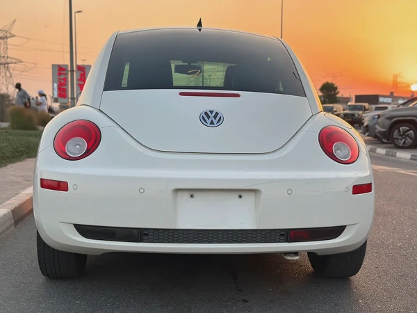 VOLKSWAGEN BEETLE FRESH JAPAN IMPORTED 2006 Mileage 95000 kms