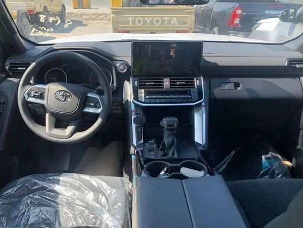 Toyota Land Cruiser 2026 MODEL GCC SPECS