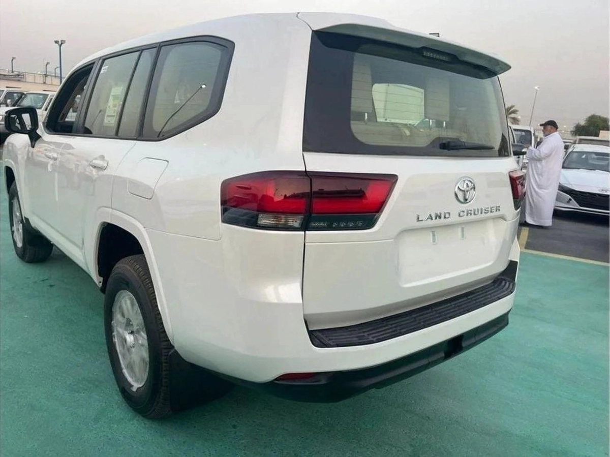 Toyota Land Cruiser 2026 MODEL GCC SPECS-2-2