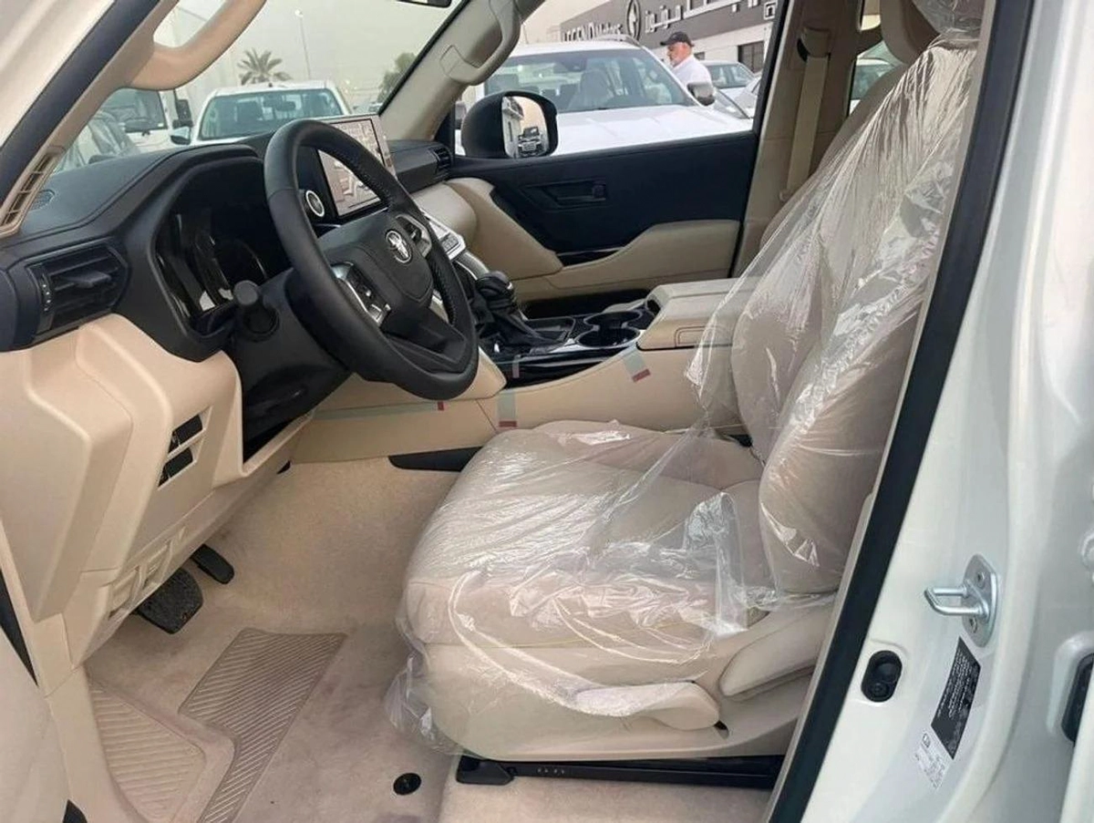 Toyota Land Cruiser 2026 MODEL GCC SPECS-14-14