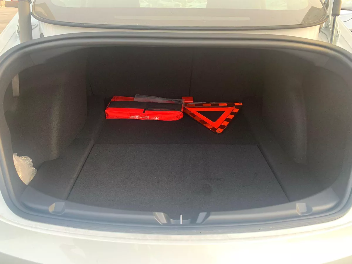 New 2024 Tesla Model Y-3-3