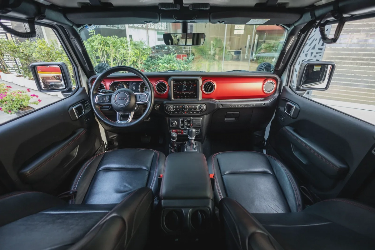 Jeep Wrangler Unlimited 2023-16-16