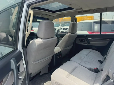 Mitsubshi pajero 2014 silver color fullopshin-3