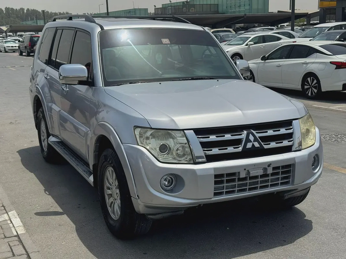 Mitsubshi pajero 2014 silver color fullopshin-6-6