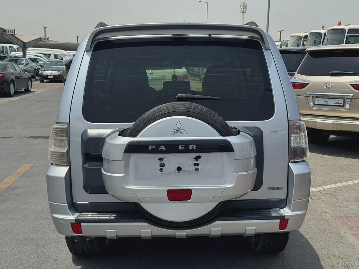 Mitsubshi pajero 2014 silver color fullopshin-8-8
