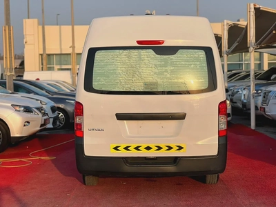 2022 Nissan Urvan | Chiller  friezer | Manual Van | GCC | Screen | Ref#1014-4