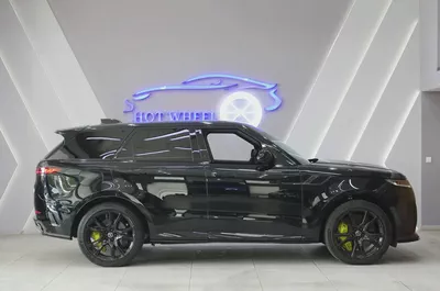 2025 - Range Rover Sport SV Carbon Bronze - V8 for 666,000.00 AED-4