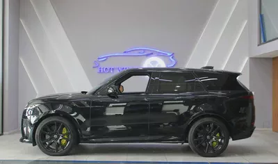 2025 - Range Rover Sport SV Carbon Bronze - V8 for 666,000.00 AED-5