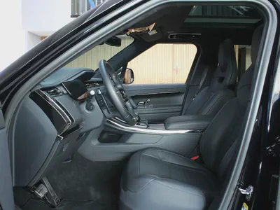 2025 - Range Rover Sport SV Carbon Bronze - V8 for 666,000.00 AED-7