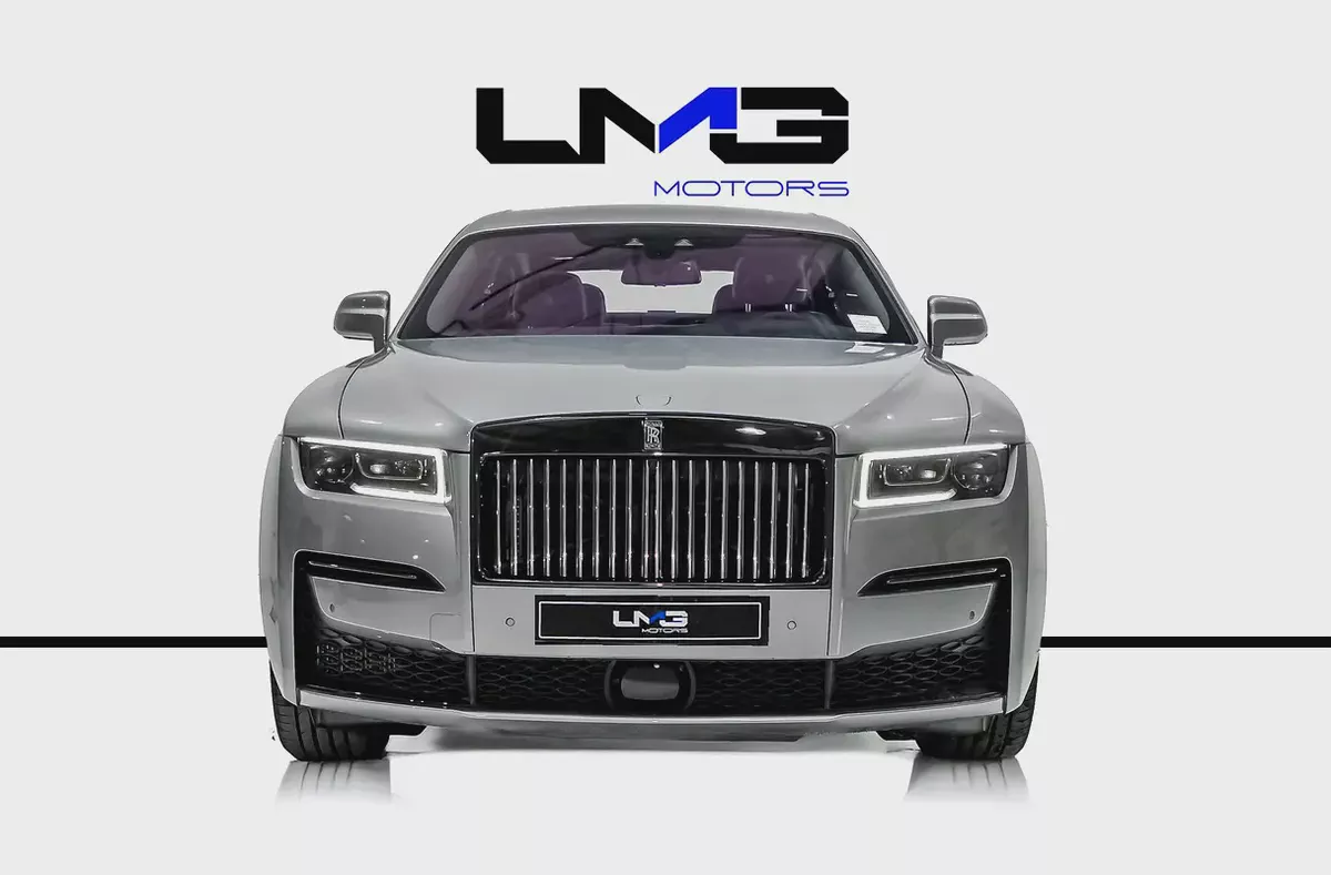 2024 ROLLS ROYCE GHOST BLACK BADGE | DELIVERY MILEAGE | STARLIGHT | REAR TVS | CARBON RIMS-1-1