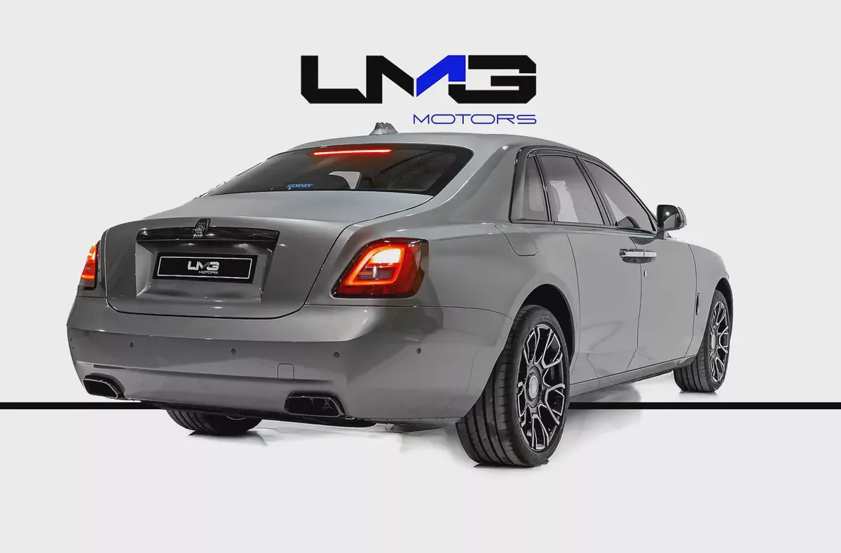 2024 ROLLS ROYCE GHOST BLACK BADGE | DELIVERY MILEAGE | STARLIGHT | REAR TVS | CARBON RIMS-3-3