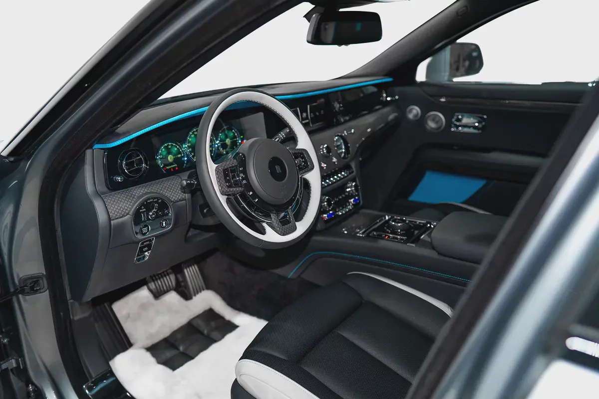 2024 ROLLS ROYCE GHOST BLACK BADGE | DELIVERY MILEAGE | STARLIGHT | REAR TVS | CARBON RIMS-6-6