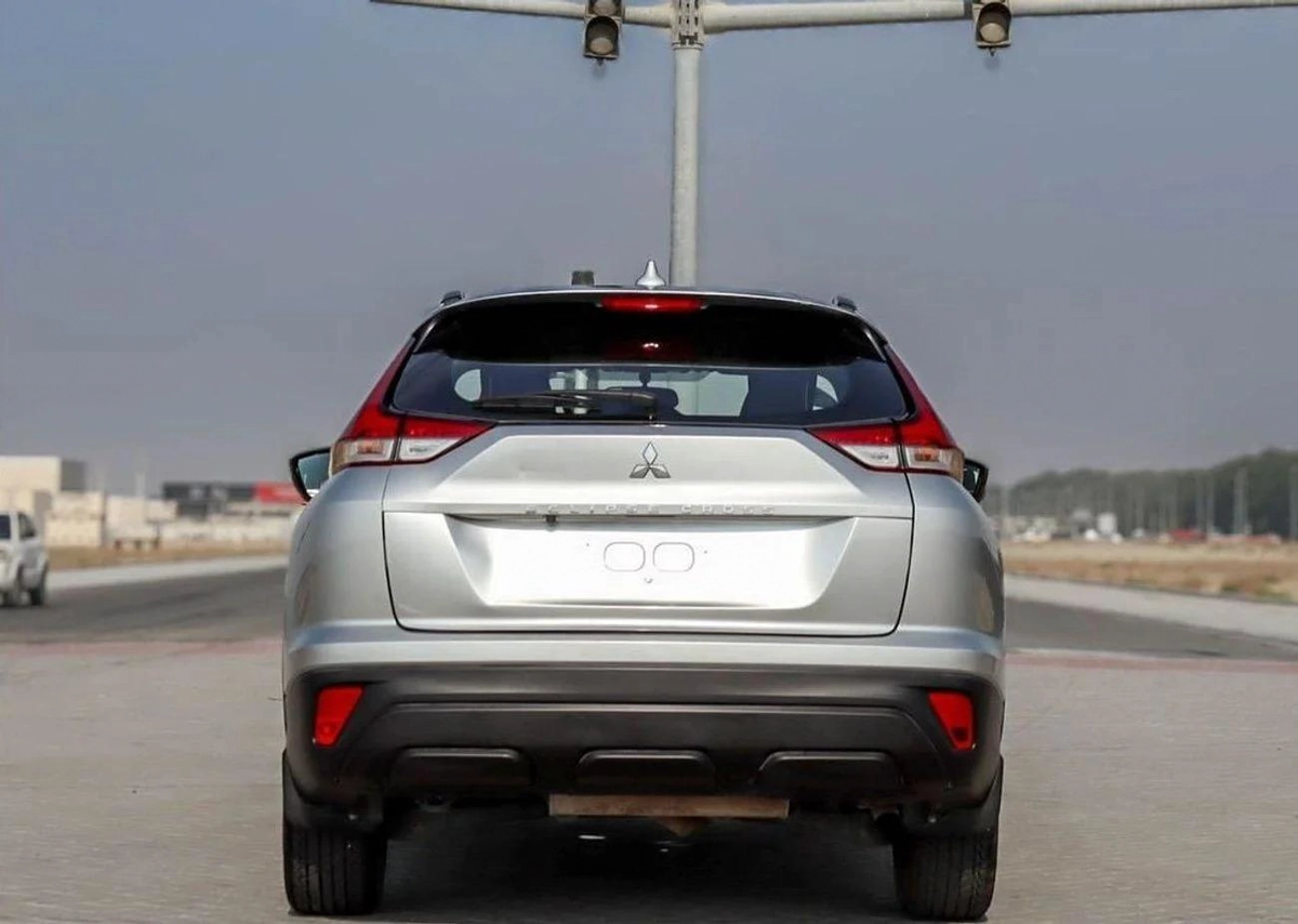 Mitsubishi Eclipse Cross GLX 1.5L Mitsubishi Eclipse Cross | 1.5 L | 2022 | GCC | Accident-Free-16-16