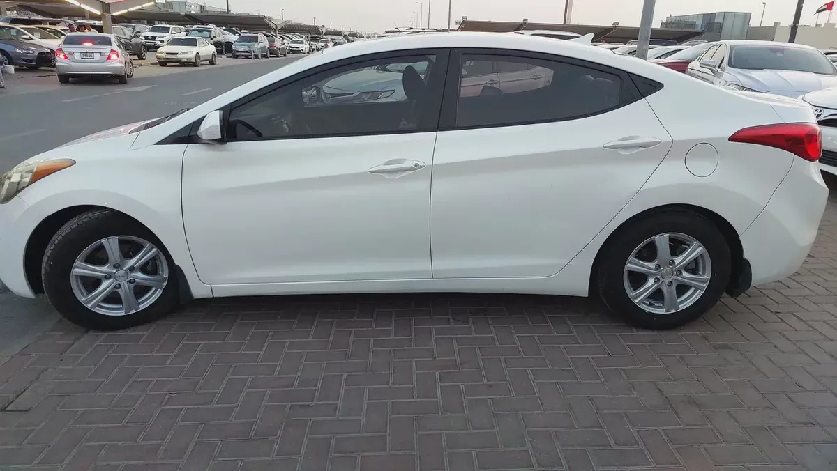 2012 Hyundai Elantra SEL - American Specs - Excellent Condition-10-10