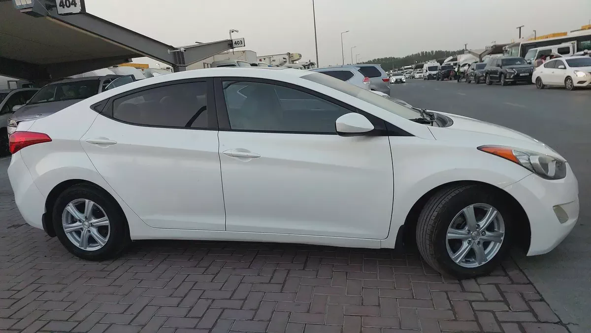 2012 Hyundai Elantra SEL - American Specs - Excellent Condition-2-2