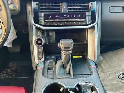 Toyota Land Cruiser VXR 2026 GCC Specs-12