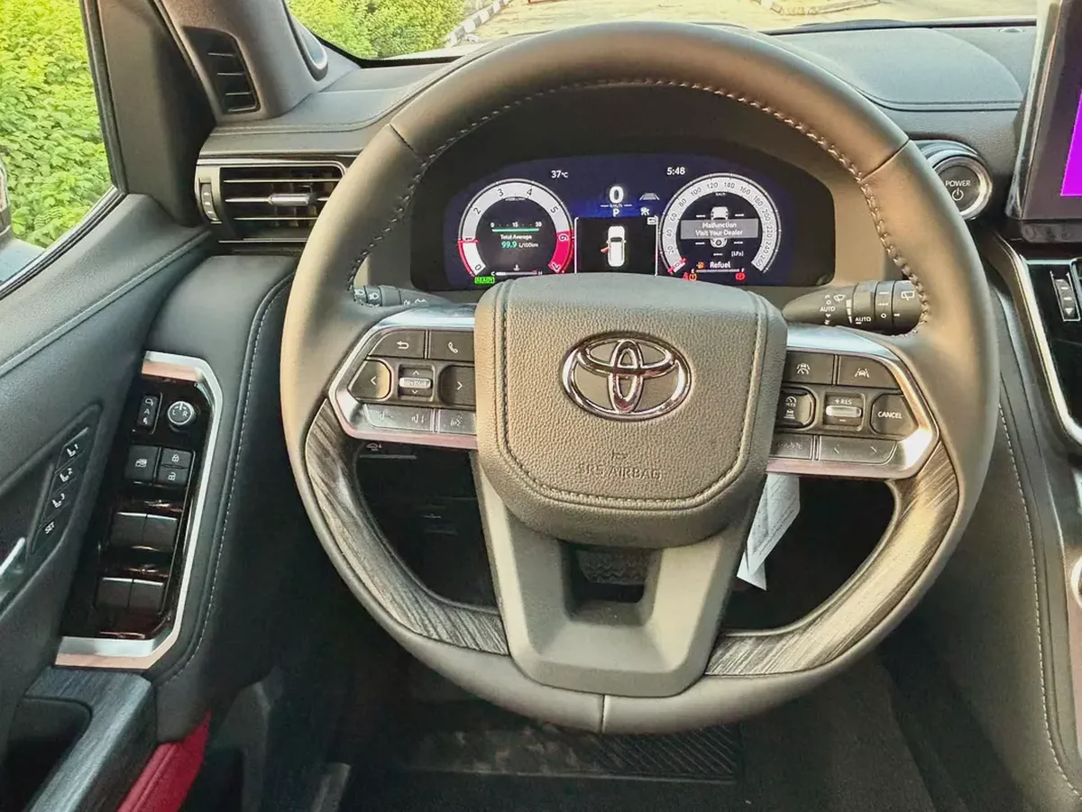Toyota Land Cruiser VXR 2026 GCC Specs-14-14