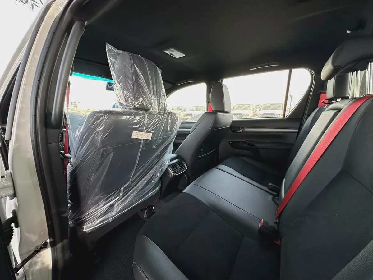 2025 Toyota Hilux GR Sport - GCC Specs - Brand New-7-7