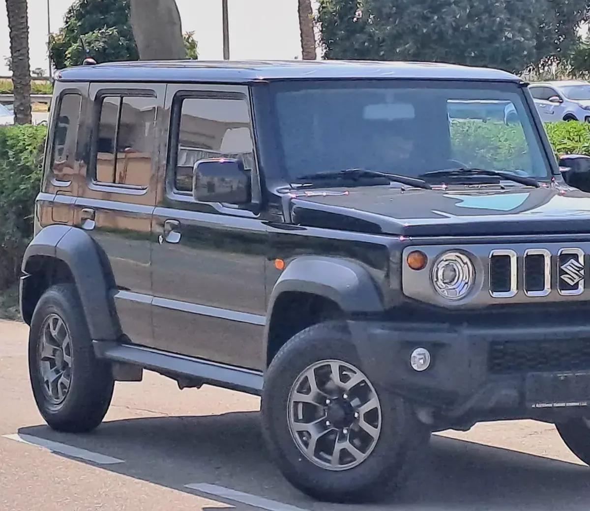 1030-Monthly l GCC l 4WD , Cruise, Camera l Accident Free-2-2