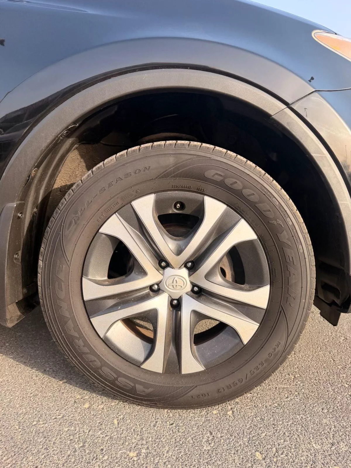 Toyota RAV4 EX 2.5L 2017 RAV4-17-0