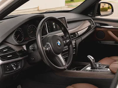 AED 1,370 EMI PM | BMW X5 | XDRIVE50i M | ORIGINAL PAINT | FULL SERVICE HISTORY | 0% DOWNPAYMENT-14