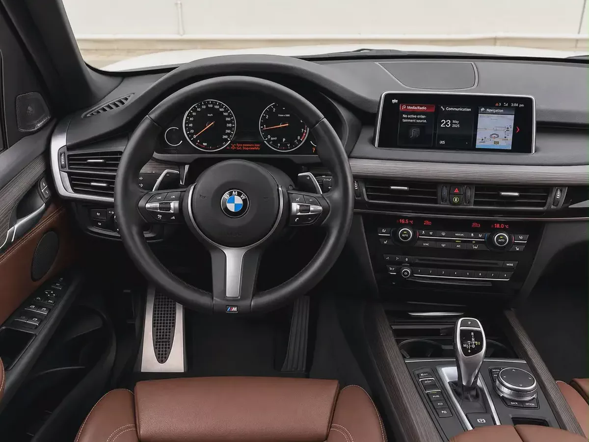 AED 1,370 EMI PM | BMW X5 | XDRIVE50i M | ORIGINAL PAINT | FULL SERVICE HISTORY | 0% DOWNPAYMENT-11-11