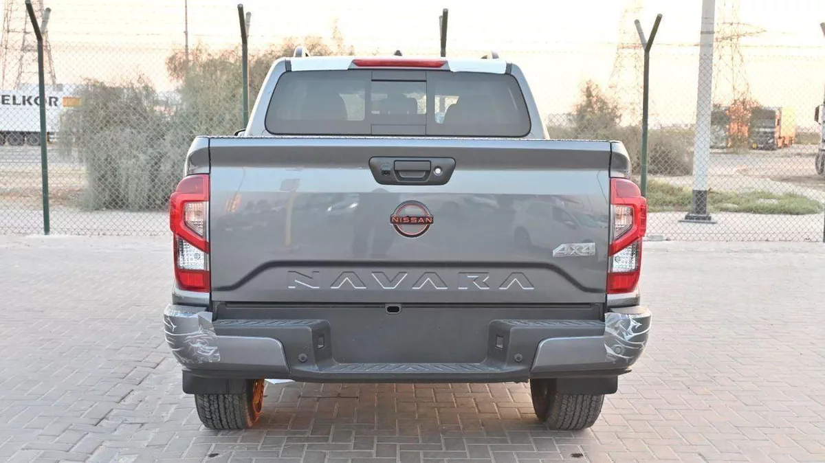Nissan Navara PRO4X FULL OPTION ALL COLOUR ....-6-0