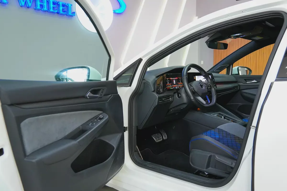 2022 - Volkswagen Golf R - BRAND NEW!-9-9