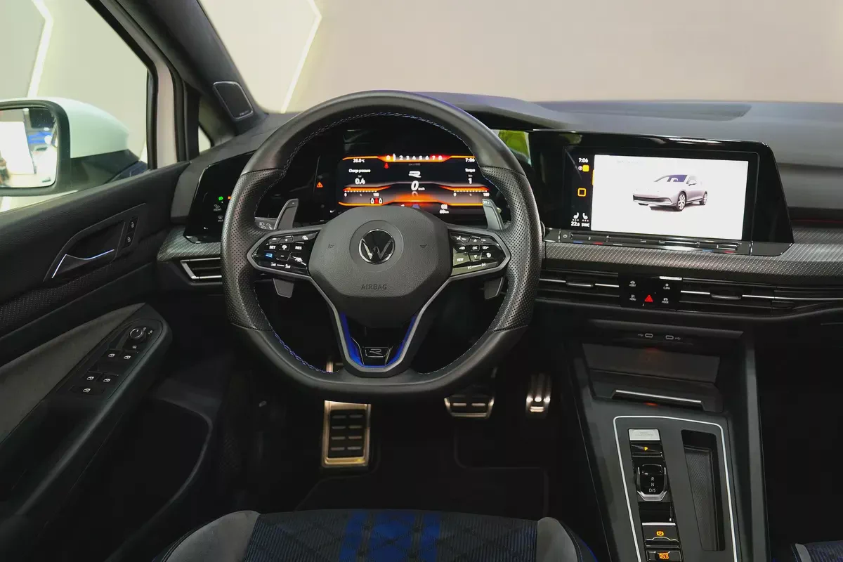 2022 - Volkswagen Golf R - BRAND NEW!-18-18