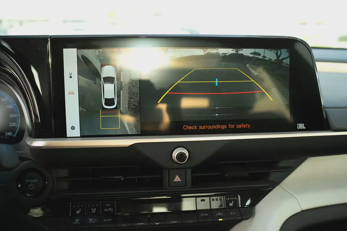 TOYOTA CROWN 2.4 HYBRID TURBO 2023 GCC SPECS-12-12