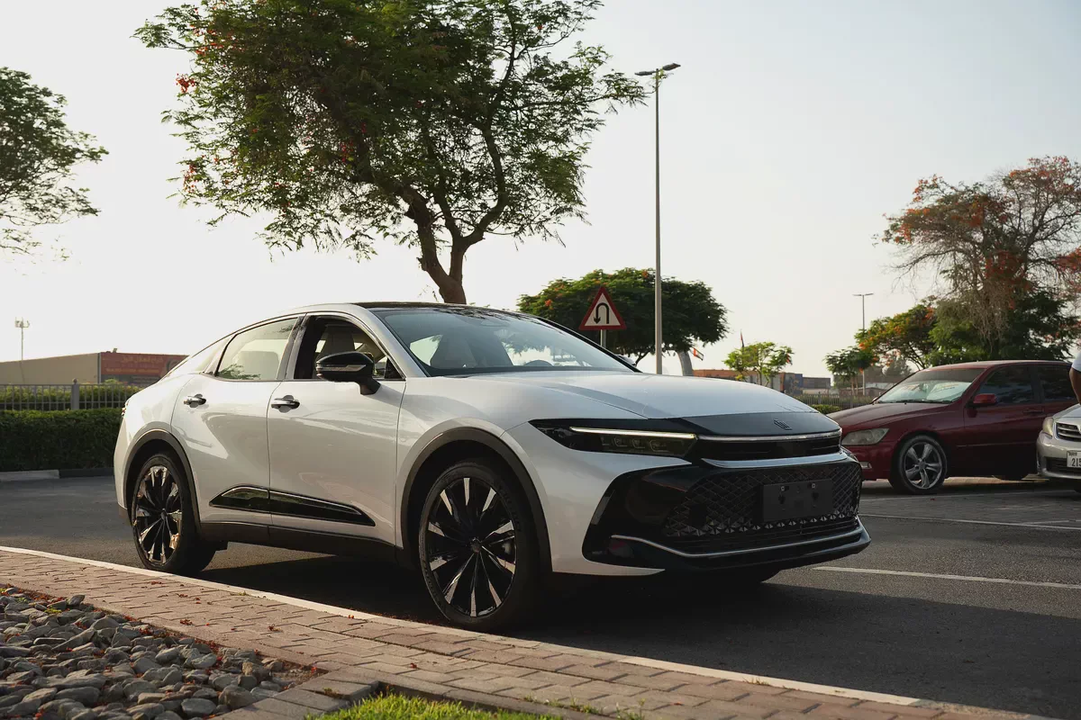 TOYOTA CROWN 2.4 HYBRID TURBO 2023 GCC SPECS-1-1
